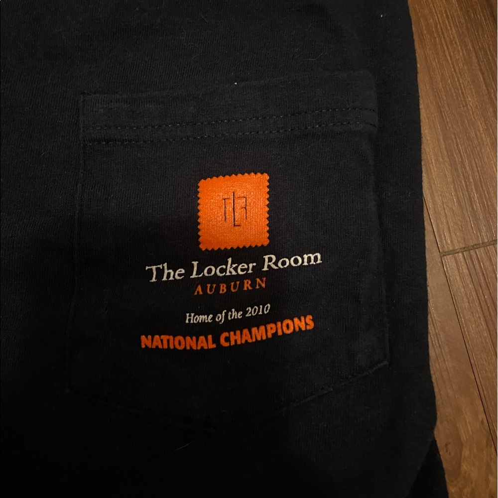 Locker Room Tee - Picture 3 of 4